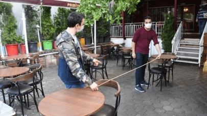 Bilim Kurulu Üyesi, restoran ve kafelerin açılması için tarih verdi