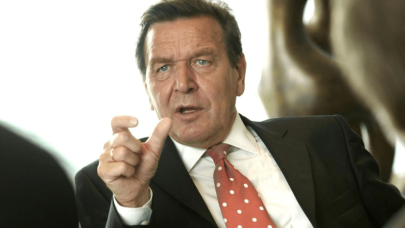 Schröder: Avrupa'nın gücünü bulması için Türkiye'ye ihtiyacı var