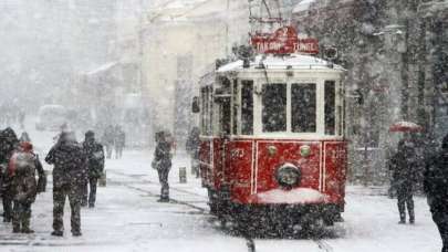 Vali Yerlikaya duyurdu! İstanbul'da eğitime 1 gün ara verildi