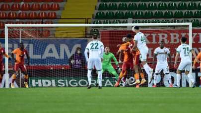 Galatasaray'ın savunması duvar gibi!