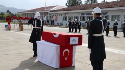 Siirt'te şehit olan askerimiz için tören düzenlendi