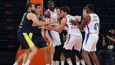 Anadolu Efes-Fenerbahçe serisinde ikinci maç