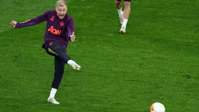 Hollanda'da Donny van de Beek kadrodan çıkartıldı