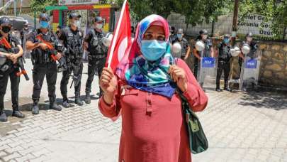 Terörün elinden evladı kurtarılan anne, diğer ailelere umut oldu