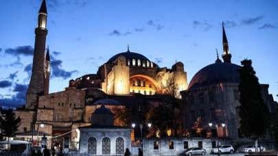 Ayasofya Camii tam bir yıl önce bugün yeniden ibadete açıldı