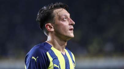 Mesut Özil'den Fenerbahçe'ye kötü haber