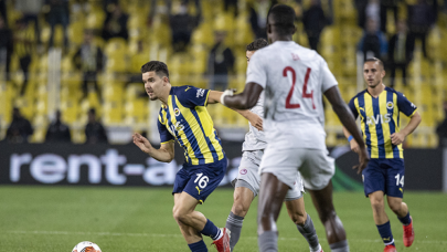 Fenerbahçe evinde Olympiakos'a mağlup oldu