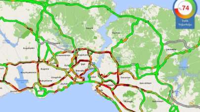 İstanbul'da trafik yoğunluğu; yüzde 74'e ulaştı