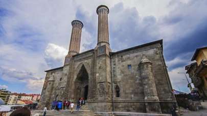 Erzurum Çifte Minareli Medrese ne zaman yapıldı? İşte Çifte Minareli Medresesi'nin hikayesi