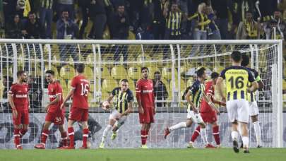 Fenerbahçe Royal Antwerp ile yenişemedi