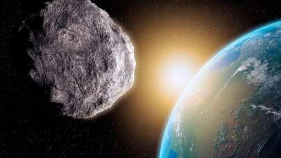 Asteroid dünyayı kıl payı geçti