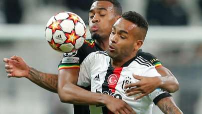 Beşiktaş'ta Alex Teixeira şoku