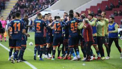 Başakşehir, deplasmanda Hatayspor'u farklı yendi