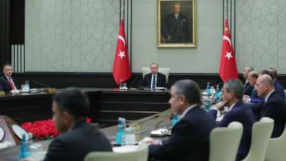 Cumhurbaşkanlığı Kabinesi yoğun gündemle toplandı