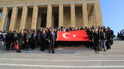 Gölbaşı Belediye Başkanı Ramazan Şimşek'ten Anıtkabir ziyareti