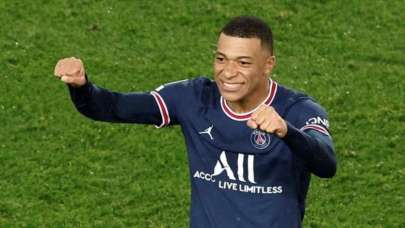 PSG'den Mbappe'ye haftalık servet teklifi