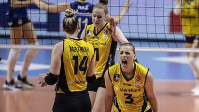 Fenerbahçe'yi eleyen Vakıfbank finalde!