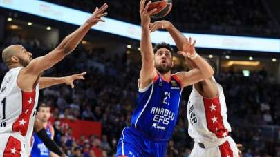 Anadolu Efes üst üste 3. kez Final Four'da!