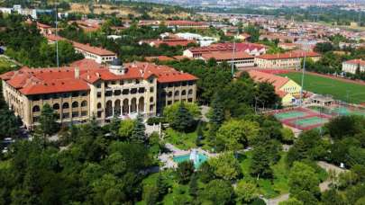 Gazi Üniversitesi Öğretim Elemanı alıyor