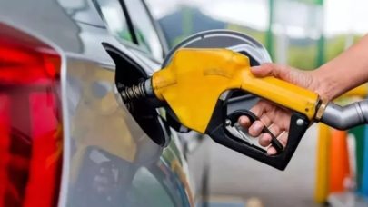 Petrol fiyatları sert düştü! Akaryakıta indirim sinyali