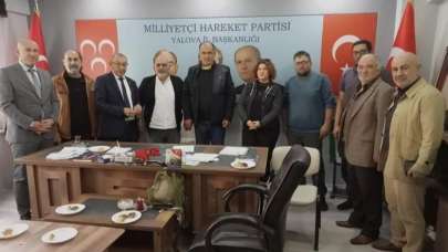 Yalova’da İP’ten istifa edenler MHP’ye katıldı