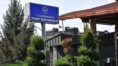 Diyanet Akademisi'ne 6200 aday din görevlisi (Kur’an kursu öğreticisi, imam-hatip ve müezzin-kayyım) alınıyor.