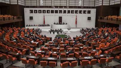 Meclis'te yoğun mesai: Gündemde EYT, borç yapılandırma, sözleşmeli araştırma görevlisine kadro var