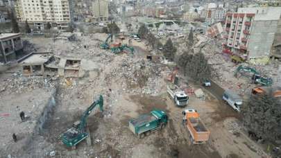 Kahramanmaraş’taki enkaz 1,5 ayda kaldırılacak