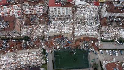 Binalar yerle bir oldu! Deprem bölgesinden çarpıcı fotoğraflar