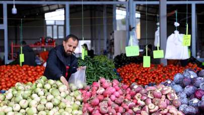 Depremin merkezi Pazarcık'ta 370 esnaf dükkan açtı