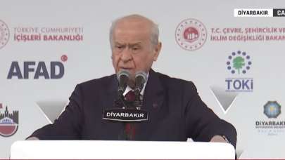 MHP lideri Devlet Bahçeli'den önemli açıklamalar: Diyarbakır'da deprem konutlarının temeli atılıyor