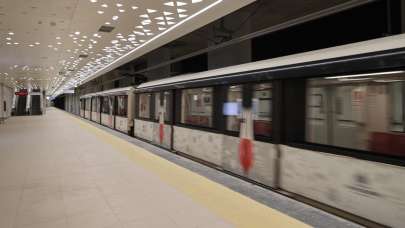 İstanbul'da metro seferleri uzatıldı