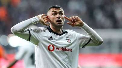 Burak Yılmaz Beşiktaş'ta: Yeni kariyeri başlıyor