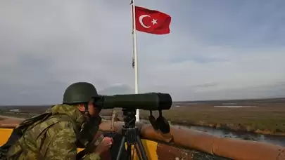 Sınır hattında Yunanistan'dan skandal! Mehmetçiğin dikkati provokasyonun önüne geçti