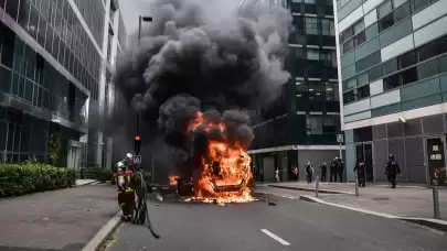 Fransa yangın yeri: Halk OHAL istiyor