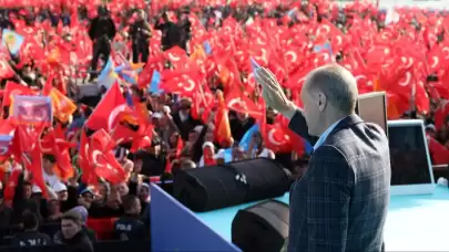 81 il 922 ilçe! AK Parti yeni dönem için düğmeye bastı