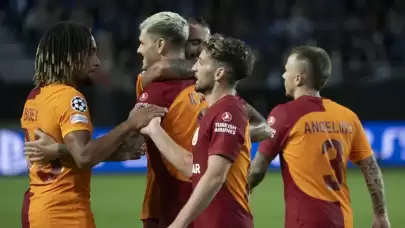 Galatasaray - Molde maçının ilk 11'leri