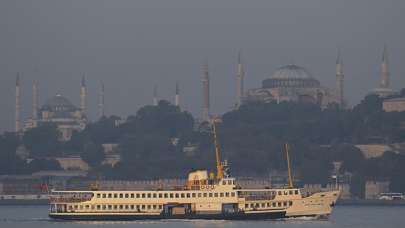 İstanbul'da vapur seferlerine hava engeli