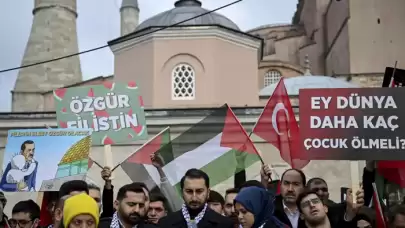 Ayasofya Camii önünde İsrail protestosu... "Zulme dur de!"