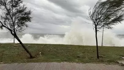 İstanbul Valisi Gül'den fırtına uyarısı