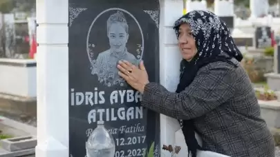 Depremde 3 canını birden kaybetti, kelimeler boğazına düğümlendi!