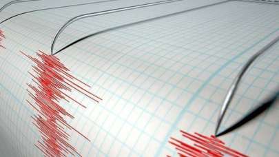 Japonya’da Fukuşima açıklarında deprem