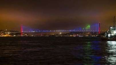 İstanbul Boğazı'nda gemi trafiği çift yönlü askıya alındı