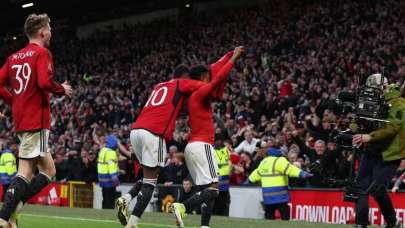 FA Cup maçında Manchester United yarı finalde