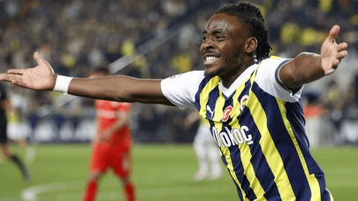 Fenerbahçe'de Osayi-Samuel gelişmesi: Menajeri İstanbul'a çağrıldı