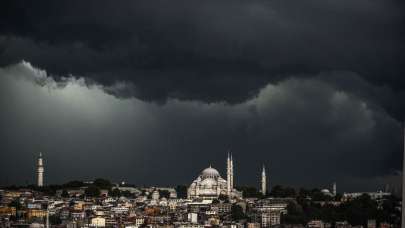 İstanbul alarmda! Meteoroloji kaynakları acil durumu bildirdi