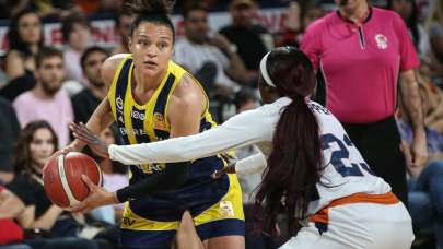 Kadınlar Basketbol Süper Ligi'nde Fenerbahçe üst üste 6. kez şampiyon