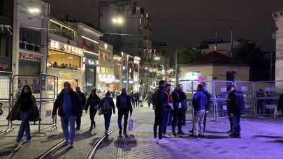 Taksim ve İstiklal Caddesi'ndeki kısıtlamalar kaldırıldı