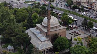 Kurşunlu Camii tam 451 yıldır ihtişamını koruyor