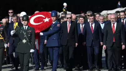 Cumhurbaşkanı Erdoğan ve devlet erkanı Anıtkabir'de